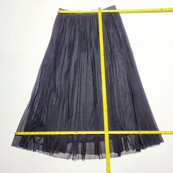 Sincerely Jules Black Pleated Shear Flowy Maxi Skirt Women's (L) - Picture 9 of 9